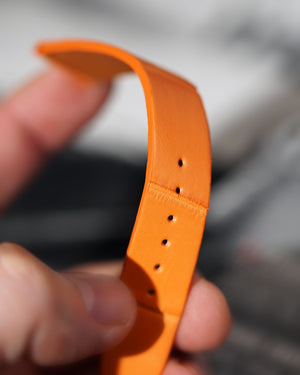 Stitchless Matte Tangerine Square Scale Alligator Strap